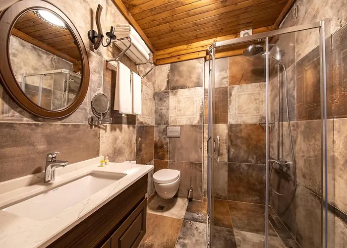 Foleya Mountain & 特拉布宗