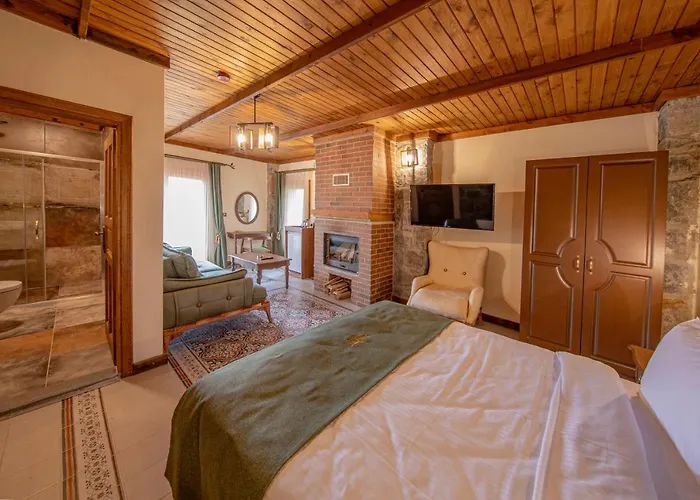 Foleya Mountain & Hotel